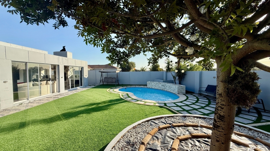 To Let 3 Bedroom Property for Rent in Parklands Western Cape